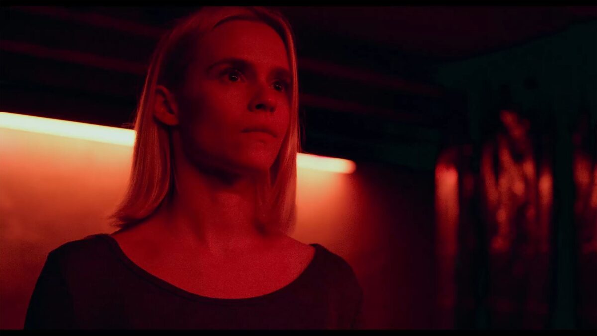 What Lies Below 2020 Ending Explained Charlize Has Cantrell