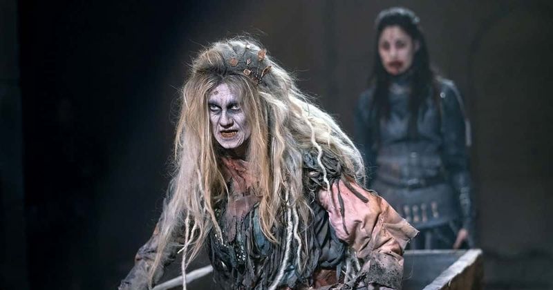 Heather Doerksen as Michaela in Van Helsing 