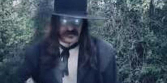 Two Minds Think Different: An interview with Aaron Markham and Mortimer Deadfellow