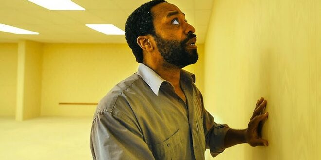 A24’s ‘BACKROOMS’ (2026): Surreal Abject Terror – Movie Review