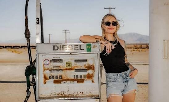 Interview With CJ Leede, Author Of ‘Headlights’