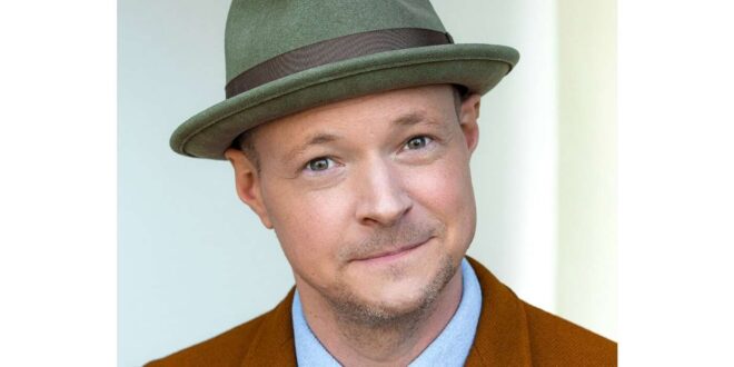Nate Richert Talks 30 Years of ‘SABRINA THE TEENAGE WITCH’ And Becoming Harvey Kinkle – Interview